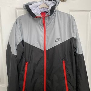 nike wind breaker  / zip up